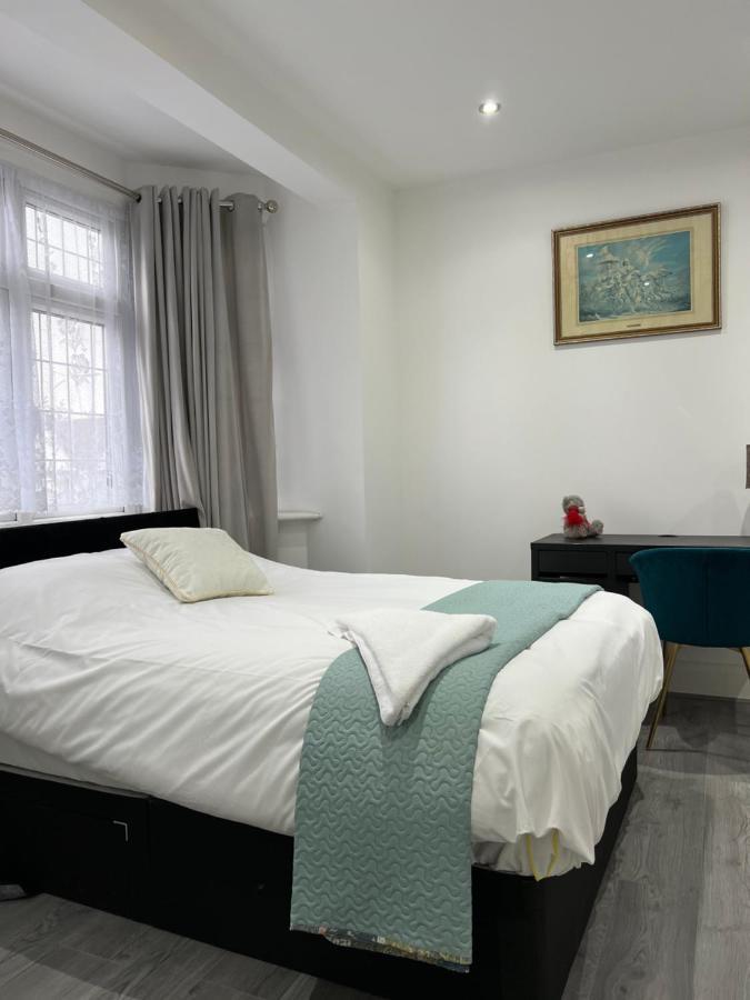 Starlet Property Wanstead Exterior photo